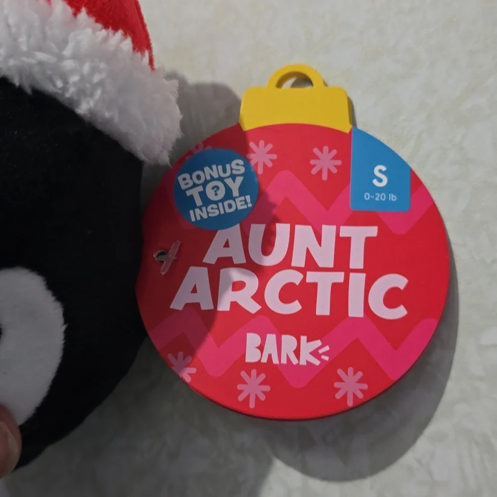 Bark Dog Toy NWT Aunt‎ Arctic Size Small 0-20 Pounds